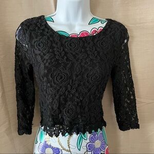 Forever 21 Black Lace Crop Half Sleeve Blouse